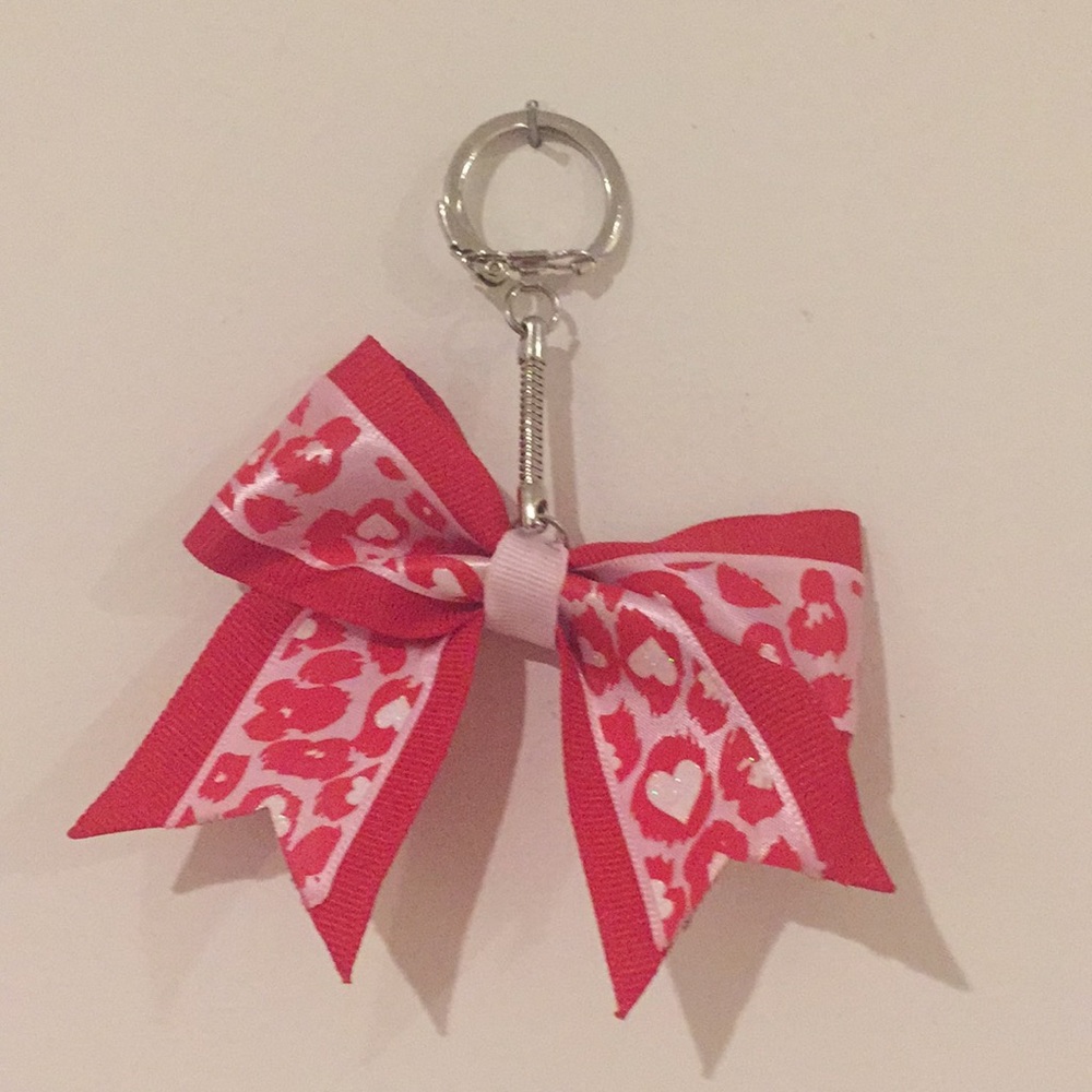 2 mini cheer bows